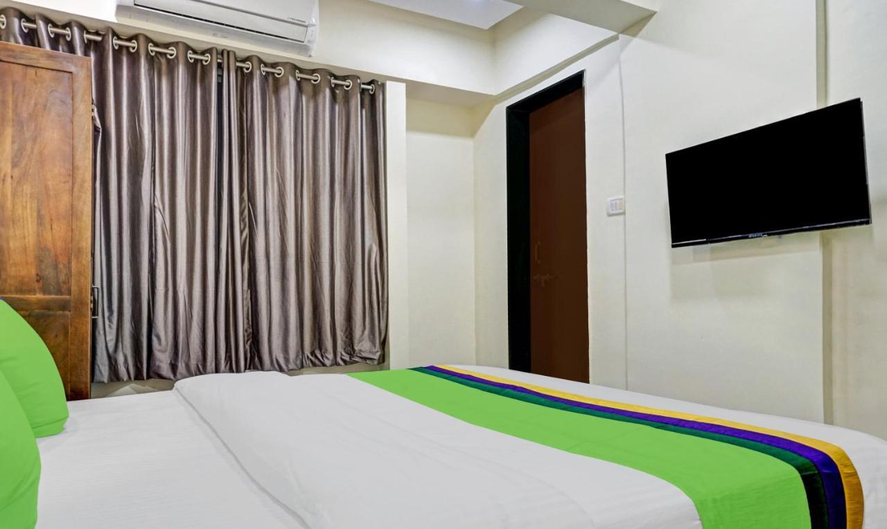 Treebo Trend Hotel Tulip Poona Buitenkant foto