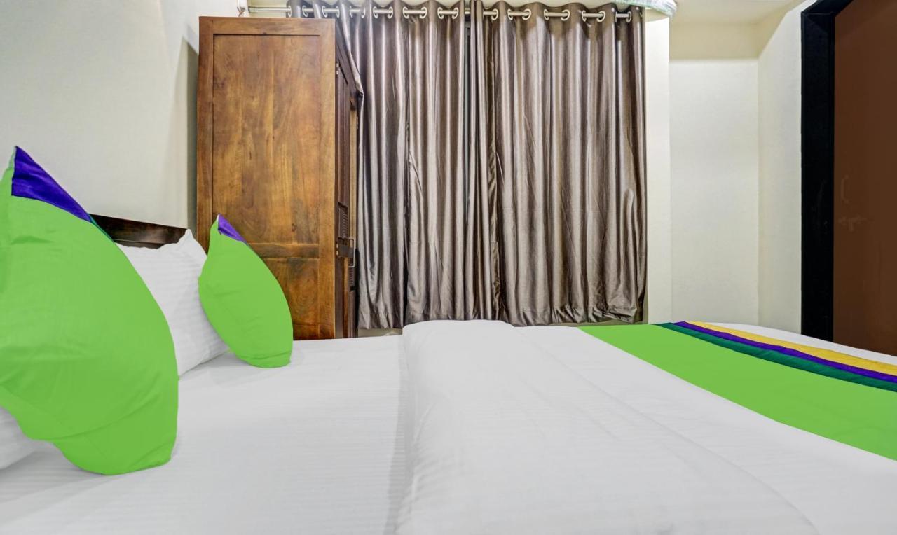 Treebo Trend Hotel Tulip Poona Buitenkant foto